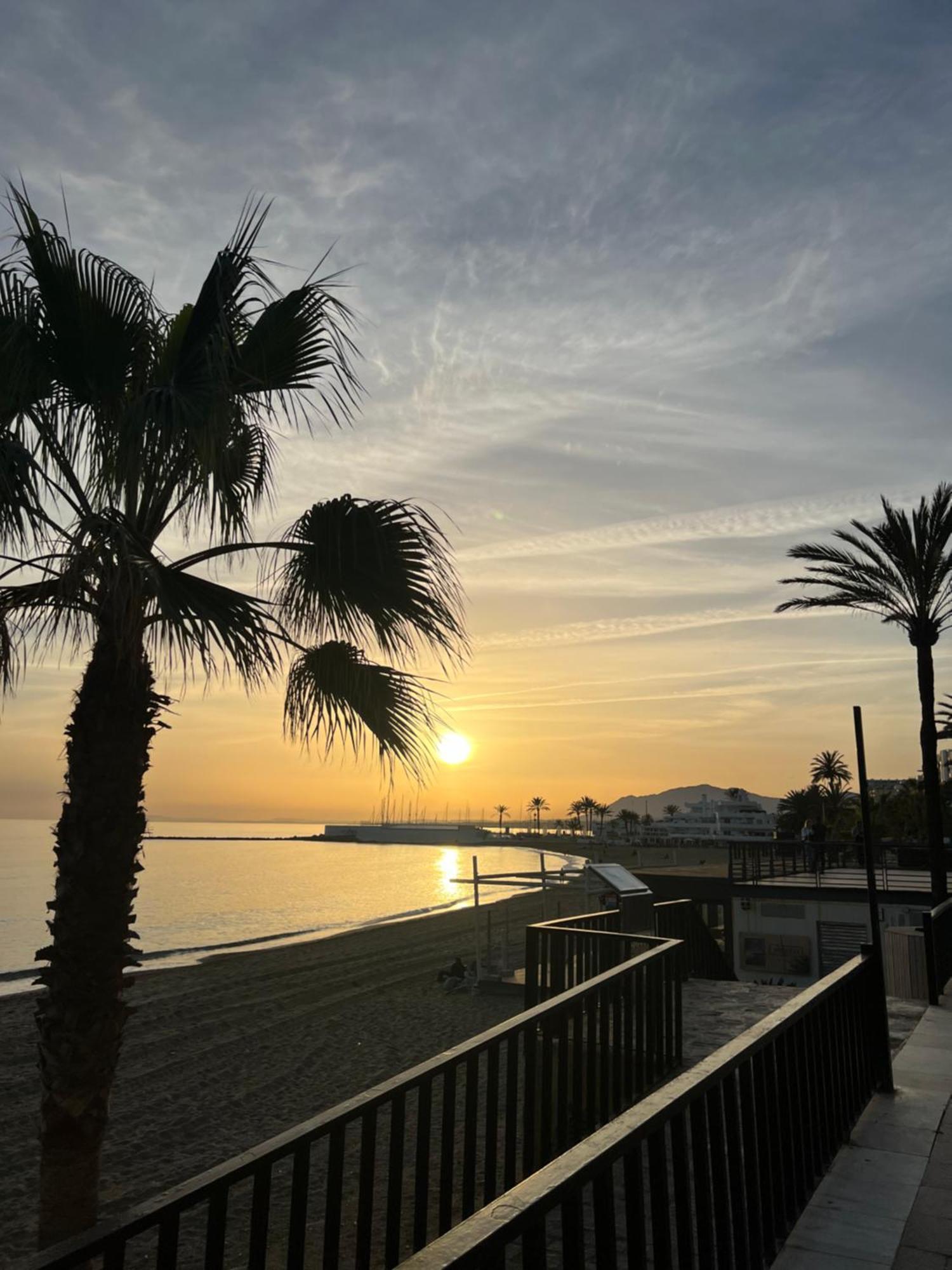 Escuela Village Marbella Exteriér fotografie